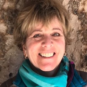 Meet your Posher, Alyson
